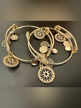 2 GOLD-TONE WIRE CHARM BANGLE BRACELETS